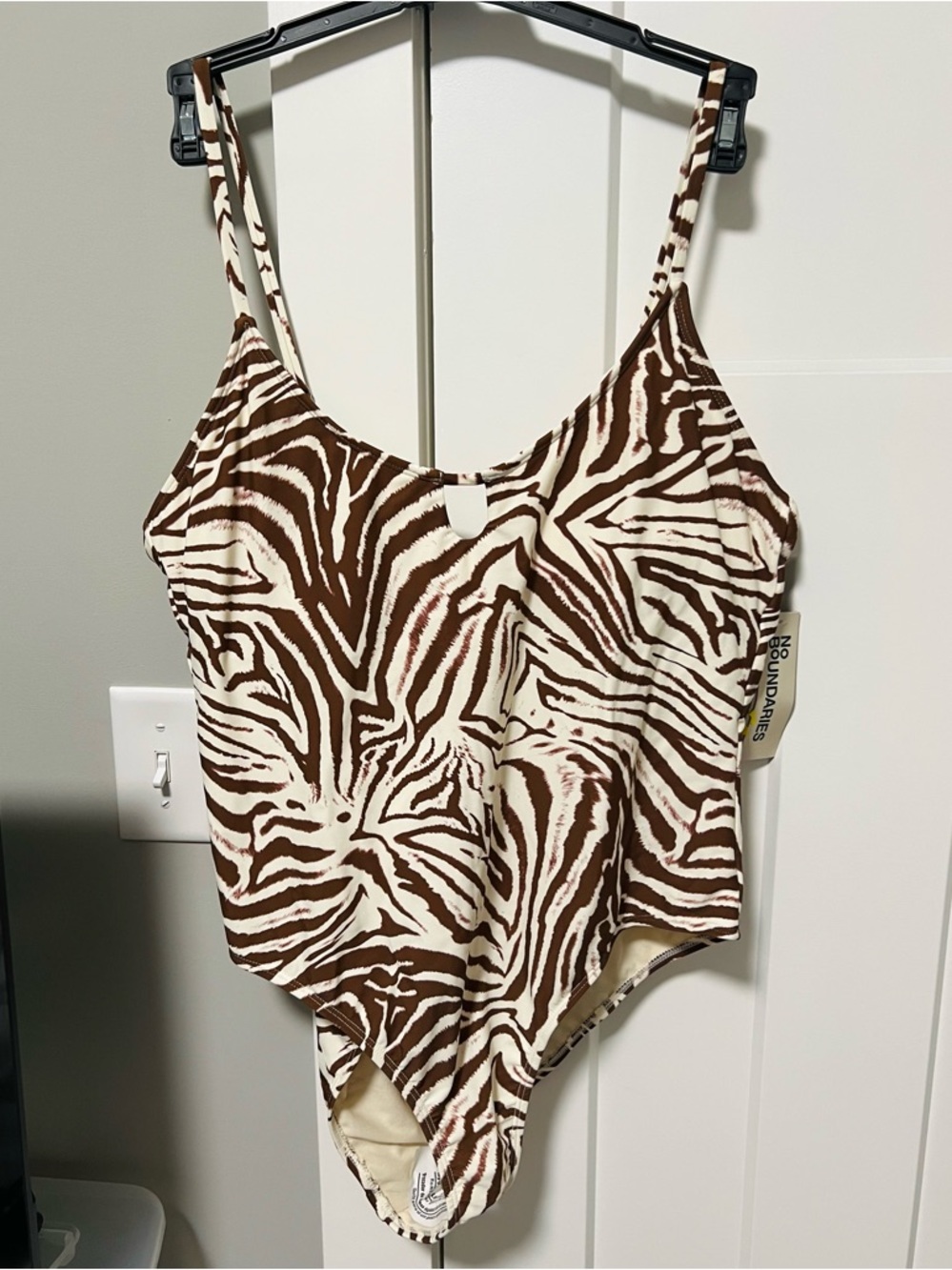 NWT No Boundaries Zebra Print Keyhole One-Piece Swimsuit XXL 20